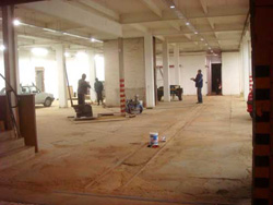 Neustetter / Stach: between the tracks